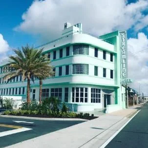 Historic Streamline Hotel exterior in Daytona, Florida